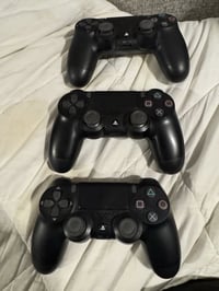 جوستكات بلي4 • ٤ أصليات • أبيض شفاف