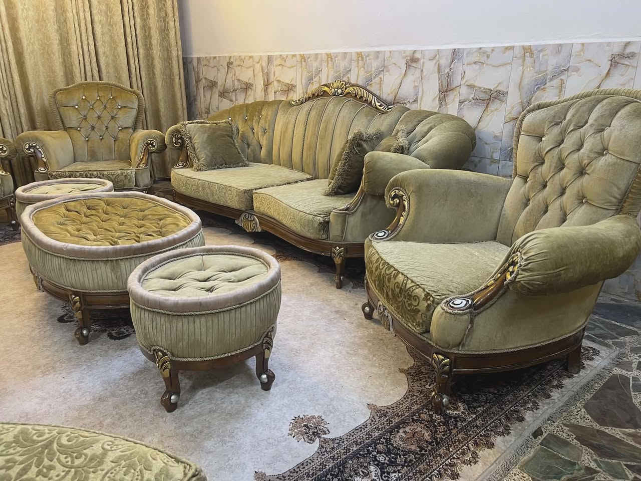 تخم زان اخو الجديد مع سيت طبلات مكان المنصور سعره 650للتواصل ***********
