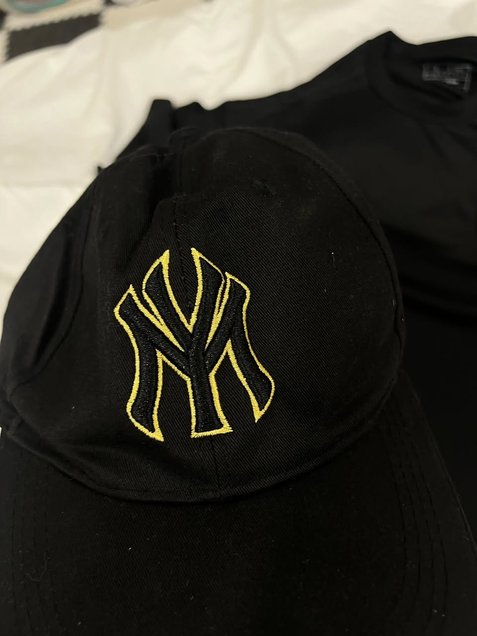 نيويورك يانكيز الغنية  عن التعريف اصلي قطعة تحفة ومسوين عليها تخفيض العيد لحكو اخر قطعة


**إذا كنت صاحب هذا الإعلان وتريد حذفه لأي سبب، رجاءا أرسل رسالة إلى الدعم الفني**