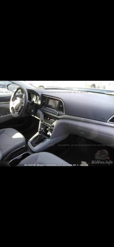 للبيع النترا موديل 2018 ✅
وارد امريكي 
لون نيلي
حساسات خلفيه 
كامره خلفيه
 مكينه 2000 دوش
حساسات ضغط الاطارات 
رقم اربيل
ماشيه 24 ميل فقط 
حادث موجد بصور بدون ايرباك
شاشه اماميه لمس( ابل كار بلي واندرويد اوتو)
تنبيه النقاط العمياء
مثبت سرعه
مانع انزلاق
السعر ١٤٨$ ورقه وبي مجال 
مكان كوت ***********
