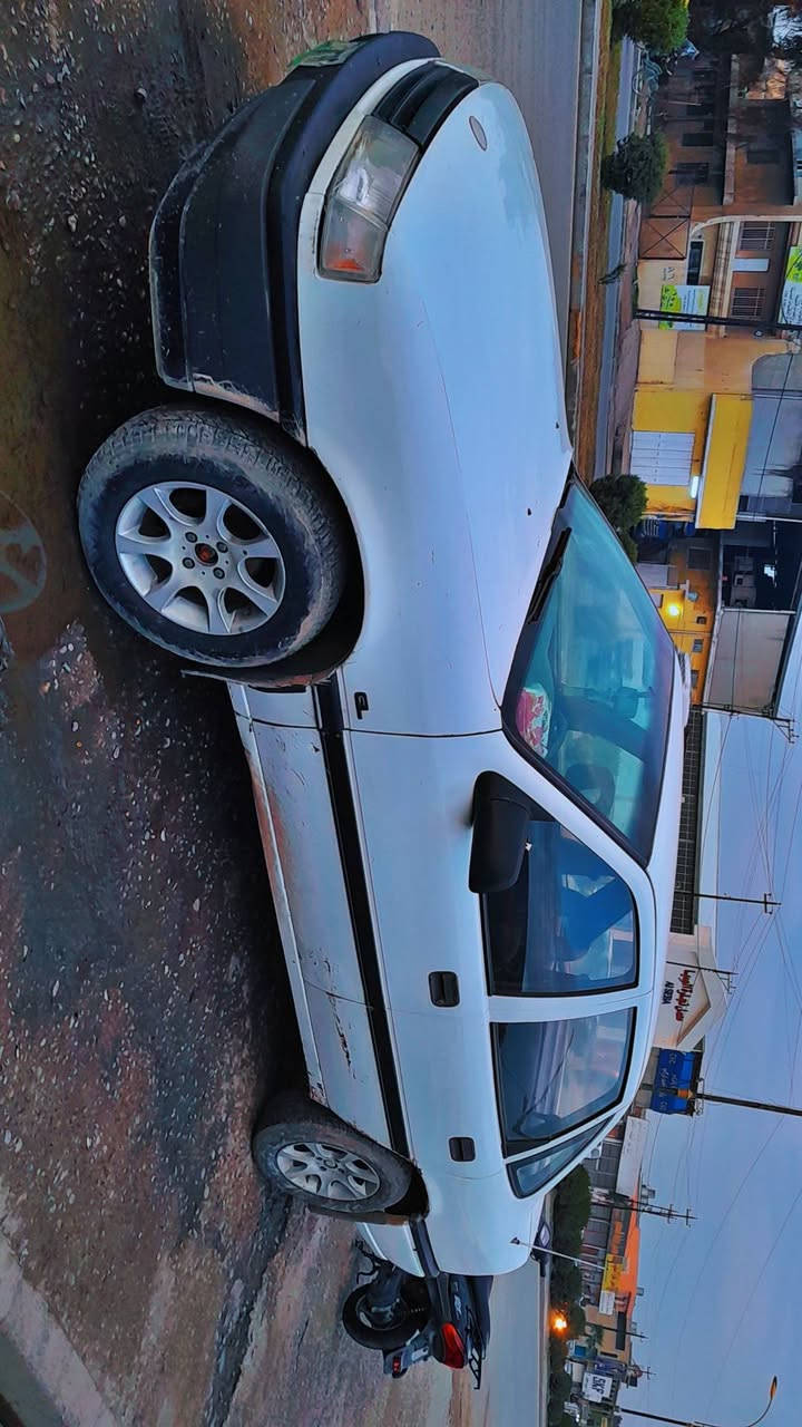 السلام عليكم مكلف بالنشر  فكترا للبيع حجم ١٨ موديل ٩١ لون ابيض بدون صبغ  رقم نينوى اخضر  شرط التحويل 
***********
