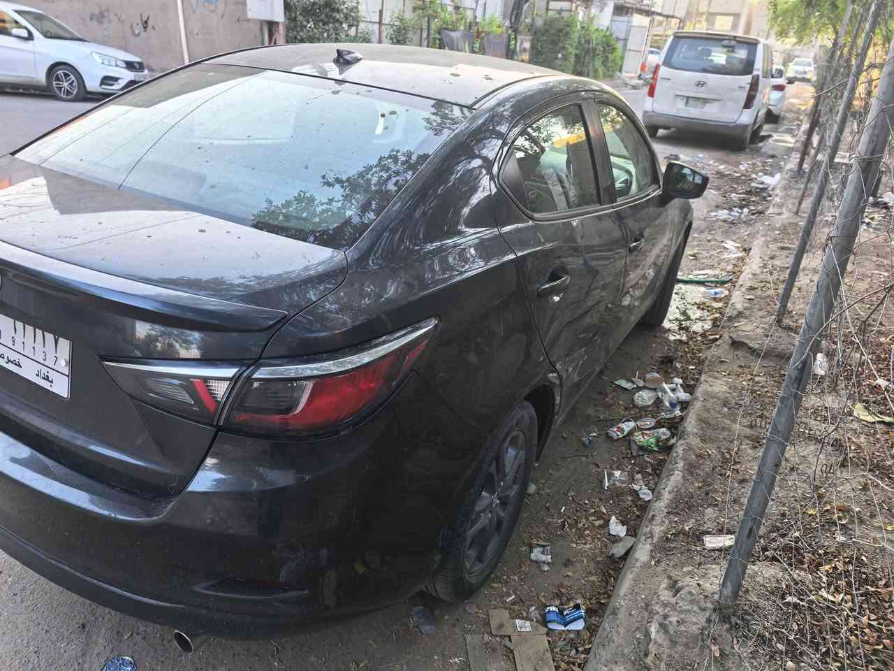 تيوتا يارس موديل ١٩ حادث جاملغ وبنيد السياره بيها كازكيت بس شغاله تبريد ثلج المواصفات معروفه سعر ٦٨ وبيها مجال حك الجيه مكاني بغداد قرب البياع ***********
