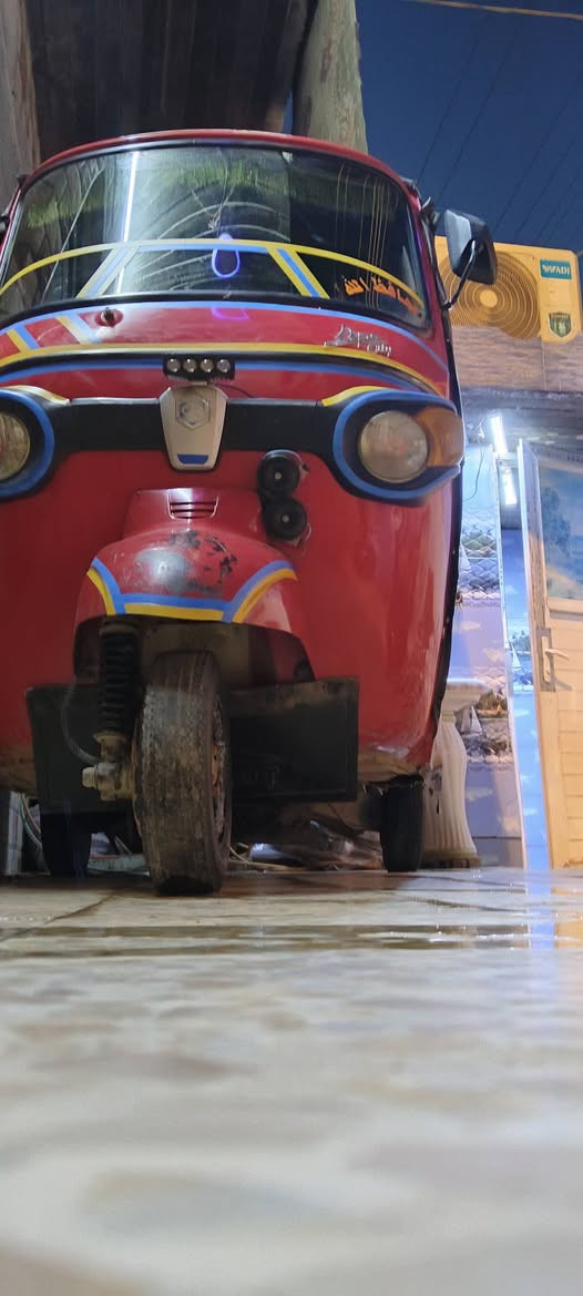 السلام عليكم
تكتك للبيع موديل 18
تكتك جاهزه كبل الشارع 
مناقصه شي خير من الله 
مكينه جديده سلف جديد 
وراق صوليه ومدكوكه بل مرور 
جاهزه الترقيم
قمجيات اصبع مال نمر كله جديد
السعر مليونين و100
مكان بغداد الستفسار
عل رقم ***********
