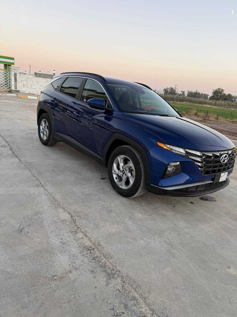 توسان2024
بعدها ممرقمه
بدون حادث طابه تقرير 
مطاب بيها قطره مي تقريرها. يقره 5بلميه بمريكا شغاله
مواصفاتها نص فول 
مكينه2500
مابيها اي نقص 
منفيسها بسمي 
للبيع او للمراوس
مكاني ديالى تقاطع القدس او الخالص
***********
***********
