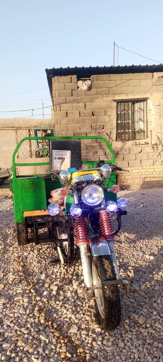 السلام عليكم ستوته 21 اوراق للبيع ستوته خير من الله مال جناي كهربايات كله شغاله ركبه مكفوله 
***********
