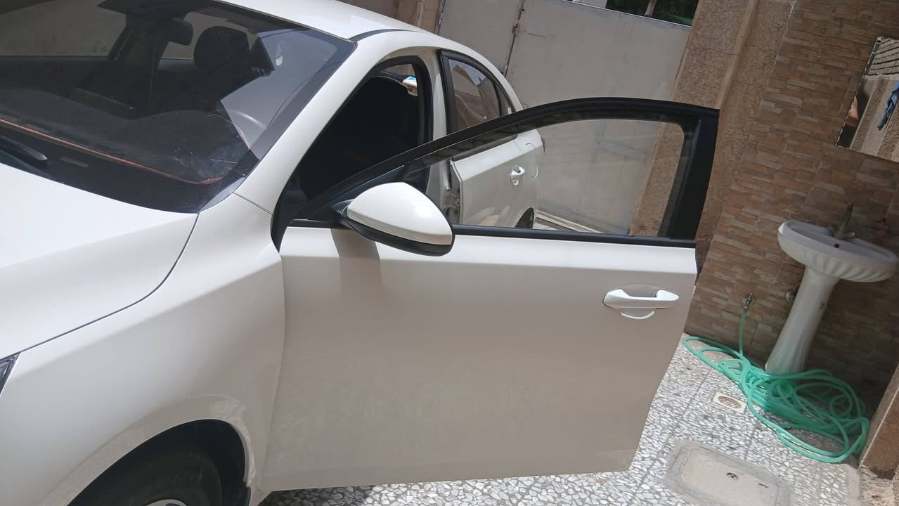 سيراتو 2020 بغداد ماشية 63 مكان السيارة بغداد بيها بارد بالباب الخلفي رقمي ***********
