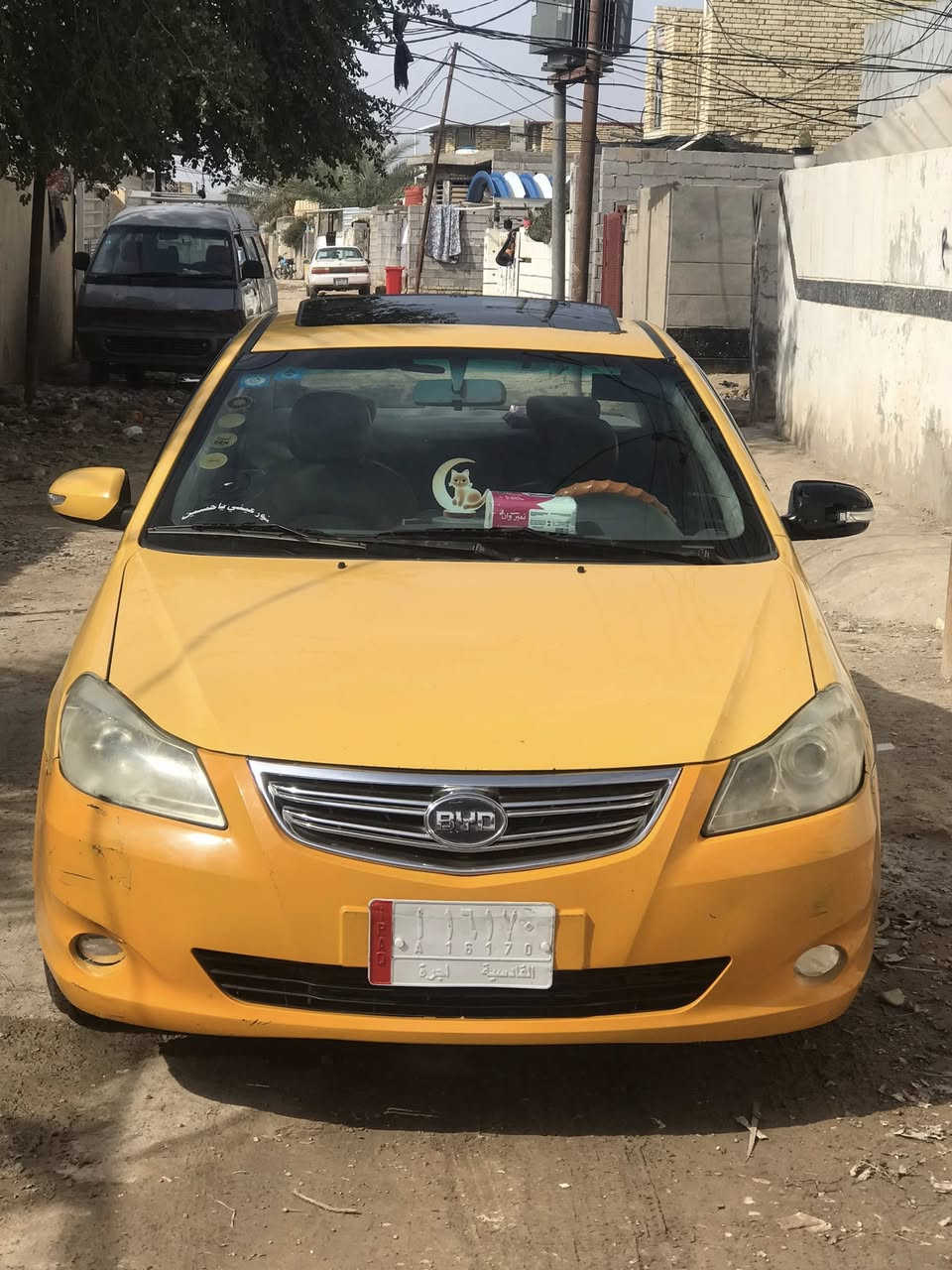 سلام عليكم بي واي دي ج3 2015 رقم قادسية مشروع وطني كير مكينة بلادي صدر 80 /100بدون ضرر ماعدة بالهلال سيارة حلوة وجاهزة مكاني واسط العزيزية السعر 50 وبيها مجال ترهم مراوس رقم الهاتف ***********
