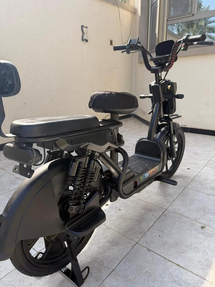 دراجة شحن للبيع السعر ب سعر مناسب 350 وبيها مجال لل تصال ***********
