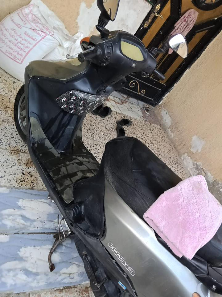 دراجه سبيسي نضيفه مابيها شي المكان كوت العزه الجديده    السعر 550وبيها مجال للشراي التواصل ***********
