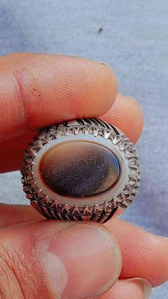 اللهم صلي على محمد وال محمد الطيبين الطاهرين
متاح جزع يماني ذمه مبارك  صياغه يدوي ثقيله 
س 150 الف الستفسار ***********بصره يوجد توصيل
