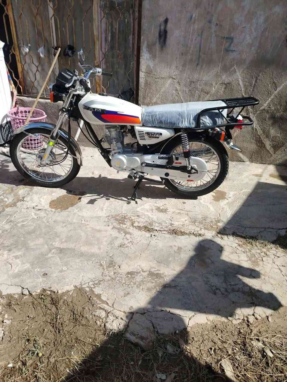 سلام عليكم دراجه للبيع موديل 25 سكنر دراجه فول نظافه مكاني كربلاء السعر 550 وبيها مجال الرقم***********
