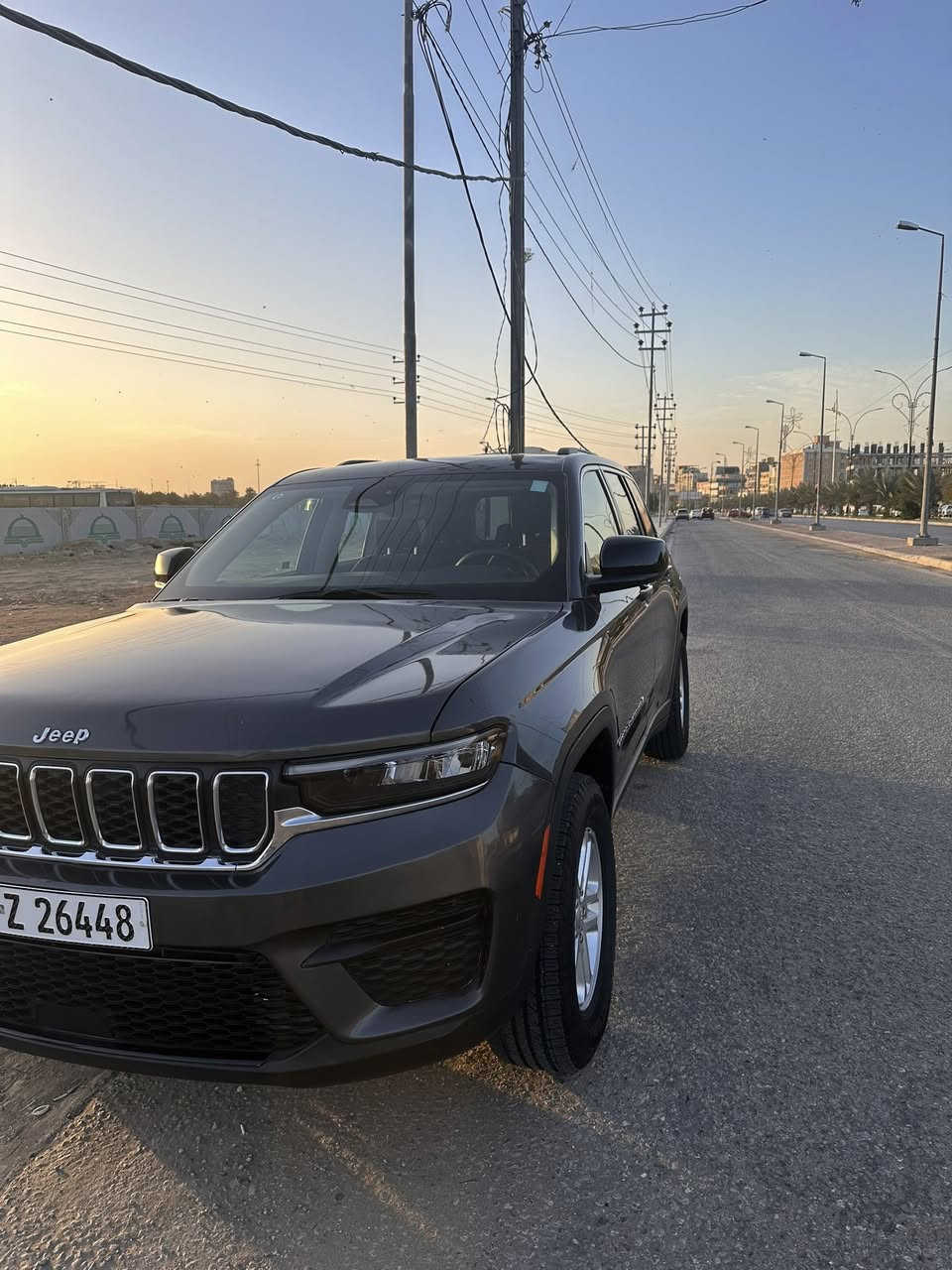 جيب لاربدو  موديل ٢٠٢٤وارد امريكي حادثهاجانبي  تبديل البنيد والجاملغ الامامي الأيمن بدون ضرر بشاهي او دواخل السياره ماشيه ١٧ الف السياره بحاله ممتازه خاليه من النقص سعرها ٢٨٠$ مكان السياره كربلاء الاتصال ***********
