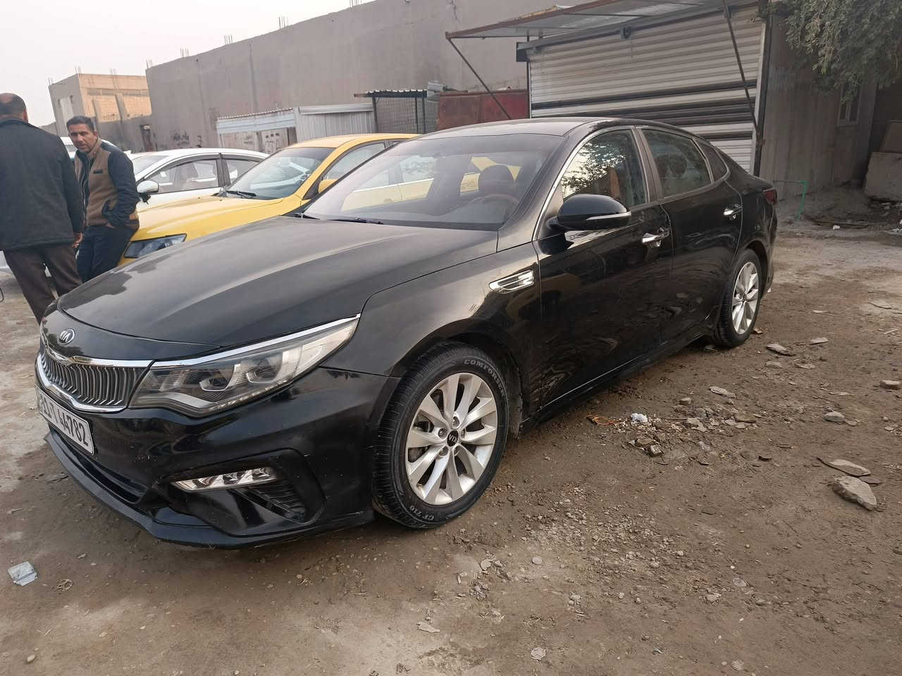 السلام عليكم للبيع كيه اوبتمه 2018وارد أمريكي مكينه 2400لاتبخير ولا شي كير جديد حداديه جديده تخم تاير كله جديد منضومه غاز وزنون كله جديد وجاهز كهربائيات كله جديده ماشيه 40الف سياره رقم بغداد تحويل ثاني يوم سياره مواصفات بيه رادار وشاشه كبيره وكامره دوار وبعد بيه مواصفات سياره حادث امريكه بيه جاملغ وبنيد بدون دواخل وبيه رش نص جاملغ جه ثانيه وتبديل باب الصدر أصلي هاي تفاصيله مكلف بل نشر  سعره 
سعره ب 123وبيه مجال بصيط مكانه الديوانيه للستفسار الاتصال عله رقم ***********
