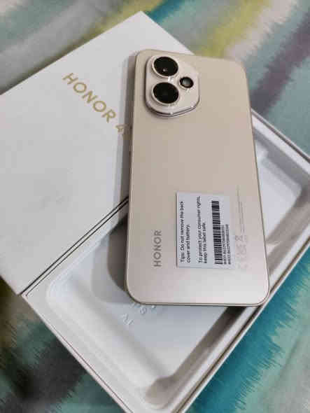 هونر 400
ذاكرة 512
نظافة 100%
السعر 400
*********** بغداد
