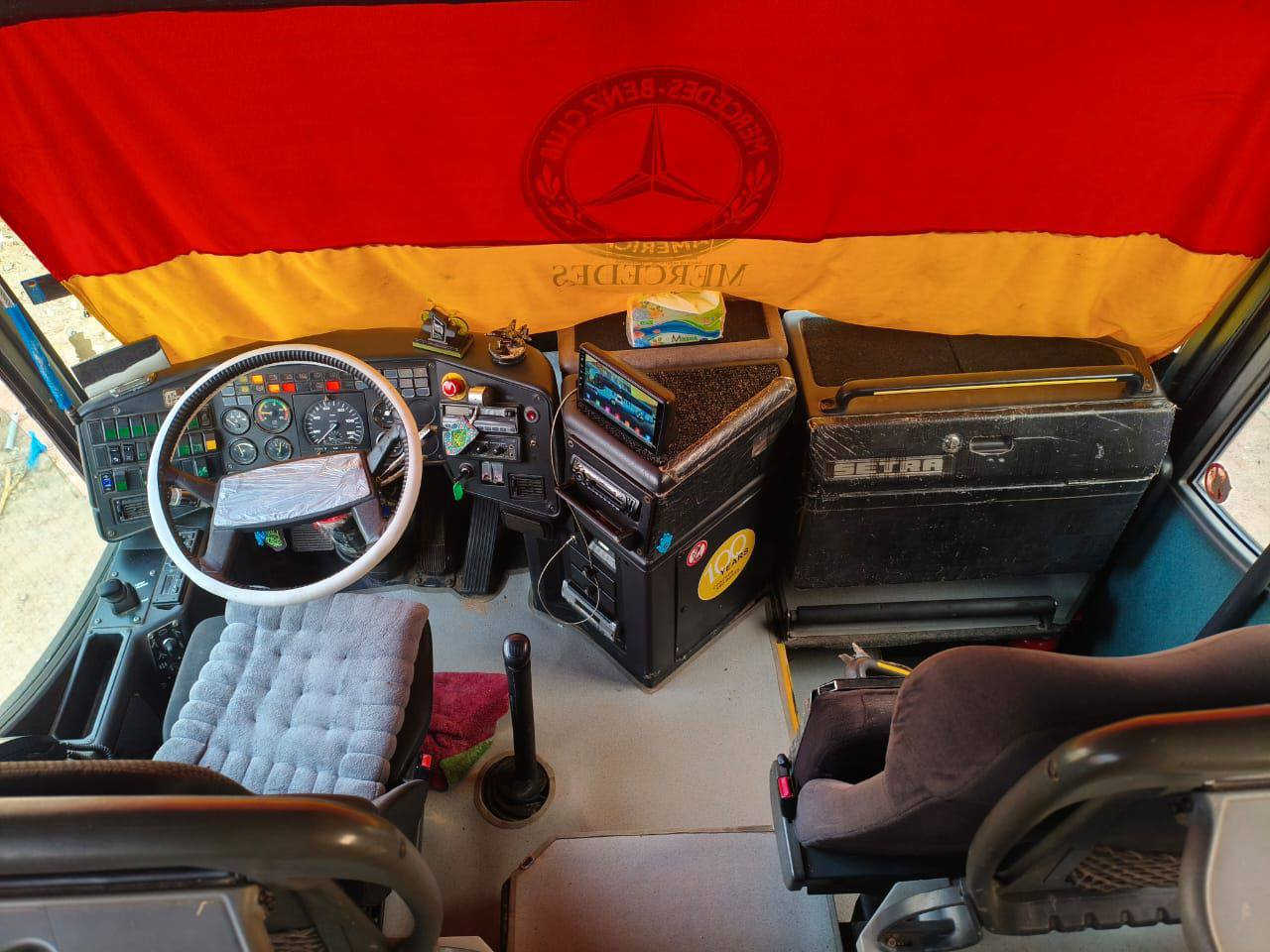 سلام عليكم باص كنتوريه للبيع جديده جاهزه للعمل تخم تاير حداده عامه تبريد صيني 56نفر داخل ام السيوف مكينه 8 كير 6 رقم نكليزي بسمي مكان سياره بصره الستفسار ***********
