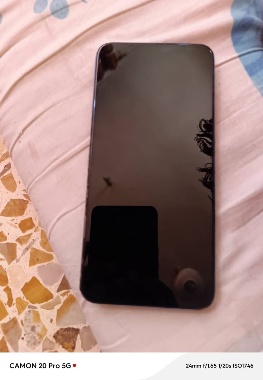 السلام عليكم جهاز Honr x9
ذاكره 128
بطاريه قطاره
40فريم سلاسه فول
مستبدل شاشه اصليه شرط
بصمه شغاله السعر/55بي مجال 
الخاص مفتو ح


**إذا كنت صاحب هذا الإعلان وتريد حذفه لأي سبب، رجاءا أرسل رسالة إلى الدعم الفني**