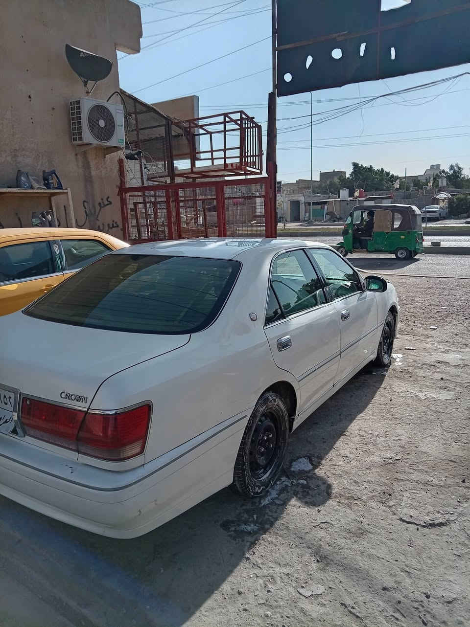 سلام عليكم جنون ثلاث دكم كرستال اصل كصه جنطه كامله حداديه وتخم تاير مكينه وكير كفاله اي نقص مابيه السياره مكينه.ديفور الكبير السعر 33
واتساب ***********
