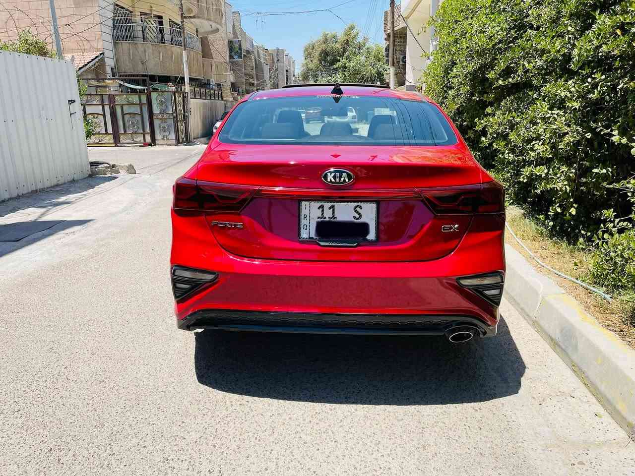 #السلام_عليكم
#للبيع 🚘

- كيا فورتي EX  2021 ( kia forte )
- موديل 2021
- رقم بغداد  
- مكينه  2000 DOSH
- ماشيه ٥٣ الف كيلو حقيقي
- السعر 123
- اللون ماروني
المواصفات :-  

* فتحة سلايد 
* شاشه  حجم الكبير + كامرة 
* كشنات تدفئة
* تبريد قطعتين
* حساس امامي خلفي
* تحديد مسار + قياده ذاتيه
* لد امامي خلفي
* تدفئة بالمقود
* انارة داخلية ليزرية 
* رادار امامي + خلفي + جانبي 
* اشاره بالمري 
* 3 وضعيات قياده 
* تحكم  ستيرن 
- حادث السياره بنيد وجاملغ       
- مكان السياره بغداد   
- للاستفسار 
- ***********
