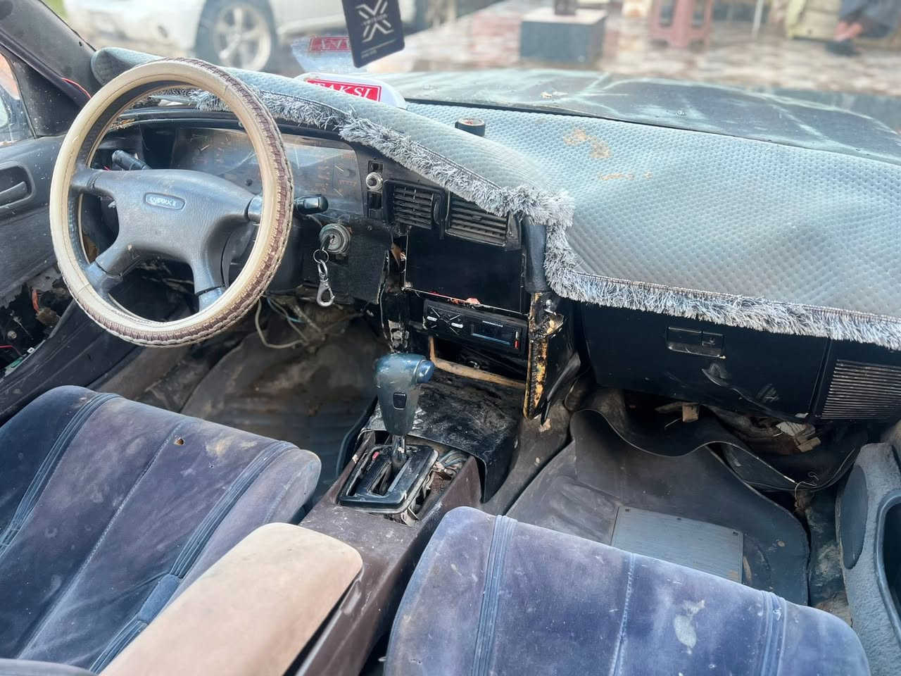 بسعر البلاش مليون ونص فقط  🔥🔥
مارك كير ومحرك ونجي شرط 
الشرط التحويل والوكالة 
مكان السيارة الشرقاط 
***********
