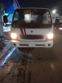 كيا حمل للبيع موديل 2002 (مكصوص)  محرك كير بل شرط  كهربائيات شغاله  صد...