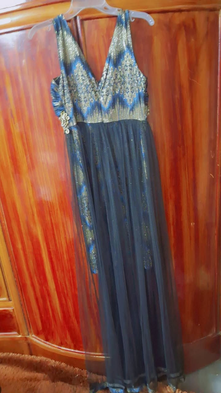 للبيع يلبسن وزن 56 الكريمي ب 30
الاسود 35
القصير ب 20


**إذا كنت صاحب هذا الإعلان وتريد حذفه لأي سبب، رجاءا أرسل رسالة إلى الدعم الفني**