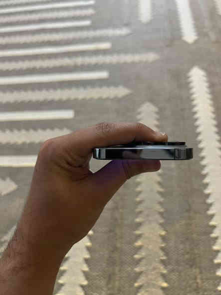 السلام عليكم ايفون 13 برو فقط جديد شخط مابي عربي شرق اوسط ممفتوح ابد ولا مبدل بي اي شي 
بطارية77 اصلية 
السعر 550 وبي مجال بسيط 
المكان بغداد 
***********
