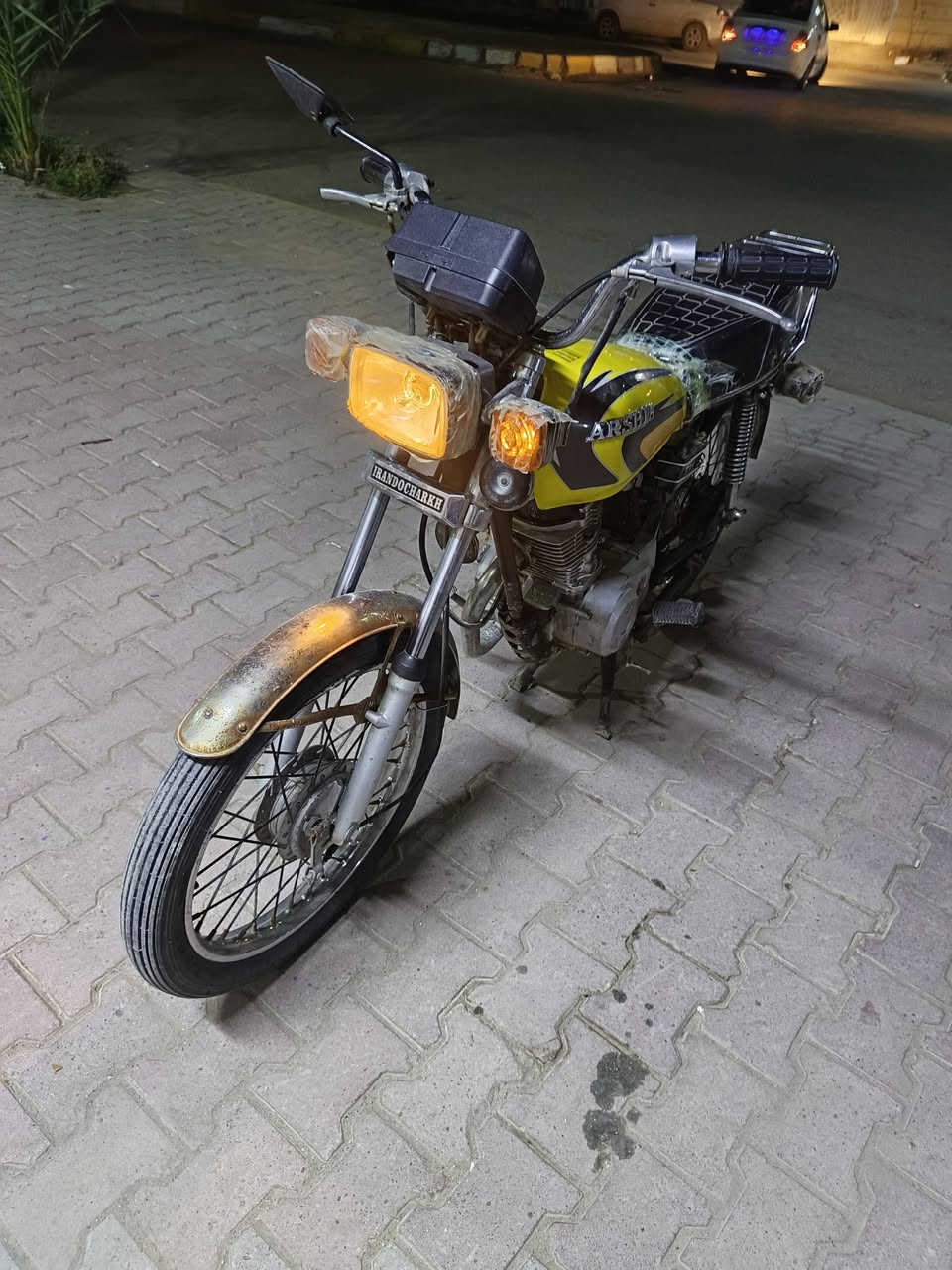 السلام عليكم دراجة تايكر اربعة كير للبيع اوراق اصولي مكاتبة يم مكتب حسين موديل 19 السعر 375 وبيهة مجال العنوان كربلاء حي العامل قريب جامع ال شبل رقم موبايل ***********
