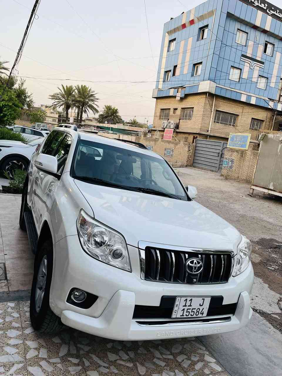 للبيع ابرادو مديل 2012 TXL سته سلندر كراسي. جلد اسبير تعليك  اسلايت روف مري شفط 7 راكب فور ويل فول مواصفات السياره جاهزه ما بيها ٲٲيٍُــٌٍـ🍃🌸ُـًٍَِـٌٍـيي ۦ✿⇣ نقص  مقفوله من صبغ بيها بارد بجاملغ الامامي او اشويه باصندوك امأشر بالسونر  السياره بسمي  او رقم جديد او تحويل ثاني يوم. العنوان بغداد شارع فلسطين. السعر المطلوب 250 $ او بيها مجال بسيط. الاستفسار على الرقم ***********
