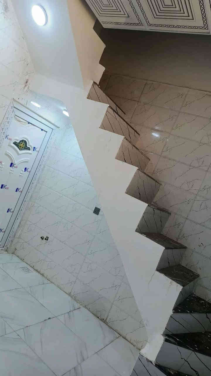 #مكتب_سماء_النجف_للعقار

عنوان البيت مقابل  قرية الغدير ابشارع المطحنه 

***********☎️

تفاصيل البيت 👇👇المساحه 55متر 
#ال
سعره 18 وبيه مجال 🤑
#غرف نوم عدد 1
#وصاله عدد 
#مطبخ
#حمامات عدد 1
 
#ملاحضة البيت بناء 2025
سند 25
#شارع عرض 12متر
ماء+كهرباء+كيبل ضوئي مقابيل +مولده+مدارس حكوميه واهليه ومول تسوق منزلي 

جميع الخدمات متوفره
للاتصال 
***********واتساب
