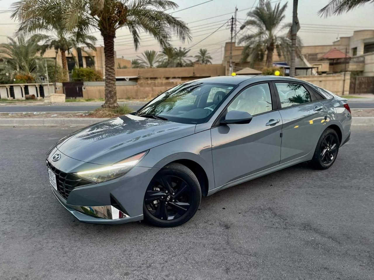 سلام عليكم عندي النترا موديل 2021 رقم أربيل سياره وارد أمريكي حادث جاملغ وربع البنيد مواصفات المعروفه السعر 160$ وبيه مجال  بس يساره الضربه البيه المعجون متفطر مثل ما موضح بل صوره.       الرقم  ***********
