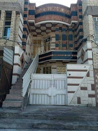 مشتمل طابق ثاني معزول للايجار في حي الرفاق شارع الشارقة, مساحة 100 متر...