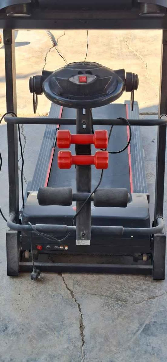 جهاز جري نضيف شغال كامل سماعات شغالات مع الملحقات وادوات قاعه حديد السعر ٥٥٠ الف
للأستفسار اتصل *********** سامراء, صلاح الدين
