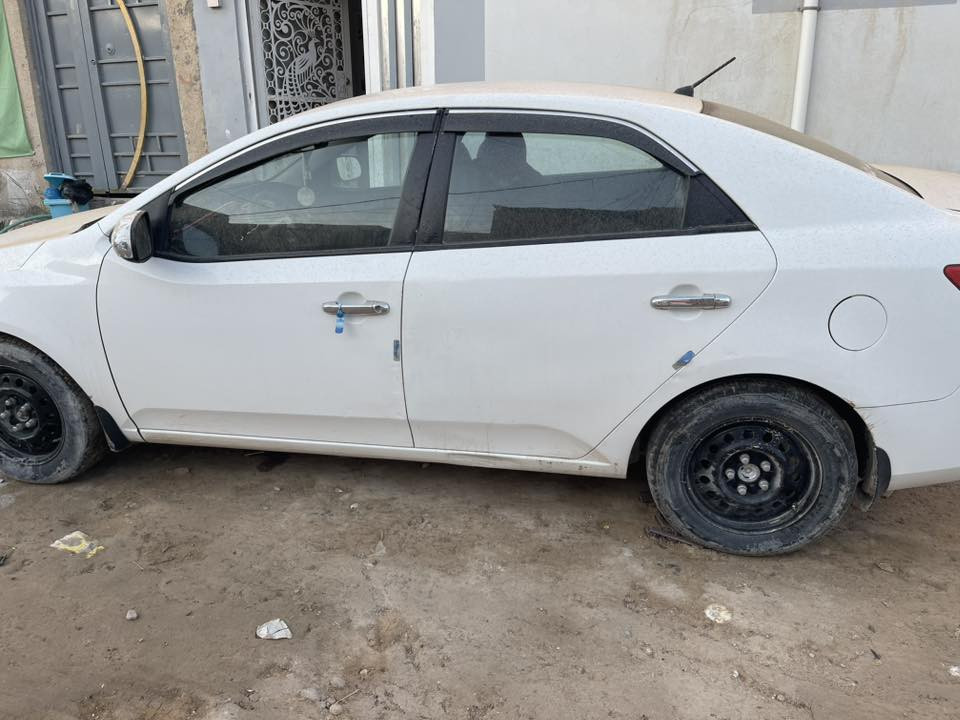 السلام عليكم عندي سيراتو ١١ اريد مراوس صني مكان السيارة نجف رقم اربيل القديم سنوية ساقطه من ٢٠١٥ بأسم كردي وعندي وكاله عامه مكينه وكير و تبريد وتدفئه كهربائيات كله مكفول 
للاستفسار على ***********
