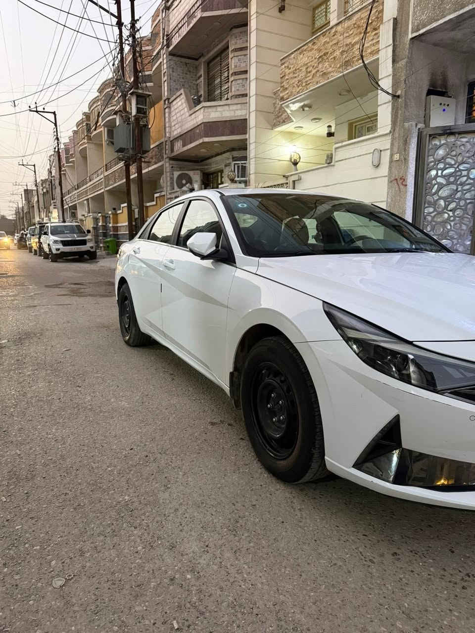 السلام عليكم
النترا 2023 خليجي للبيع
سيارة فول مواصفات 1/1

ماشية 45

سيارة نضيفة حيل خير من الله 

رقم لسيارة بغداد نكليزي 

تحويل ثاني يوم لسيارة باسمي 

سعر السيارة 170 ورقة وبيها مجال 

لسيارة ويلها لبلادي موجود 

محرك 2000 دوش 

متواجد خاص  

ومتواجد واتساب على هاذا لرقم /.   ***********

ومتواجد على شريحة على هاذا لرقم /. ***********
