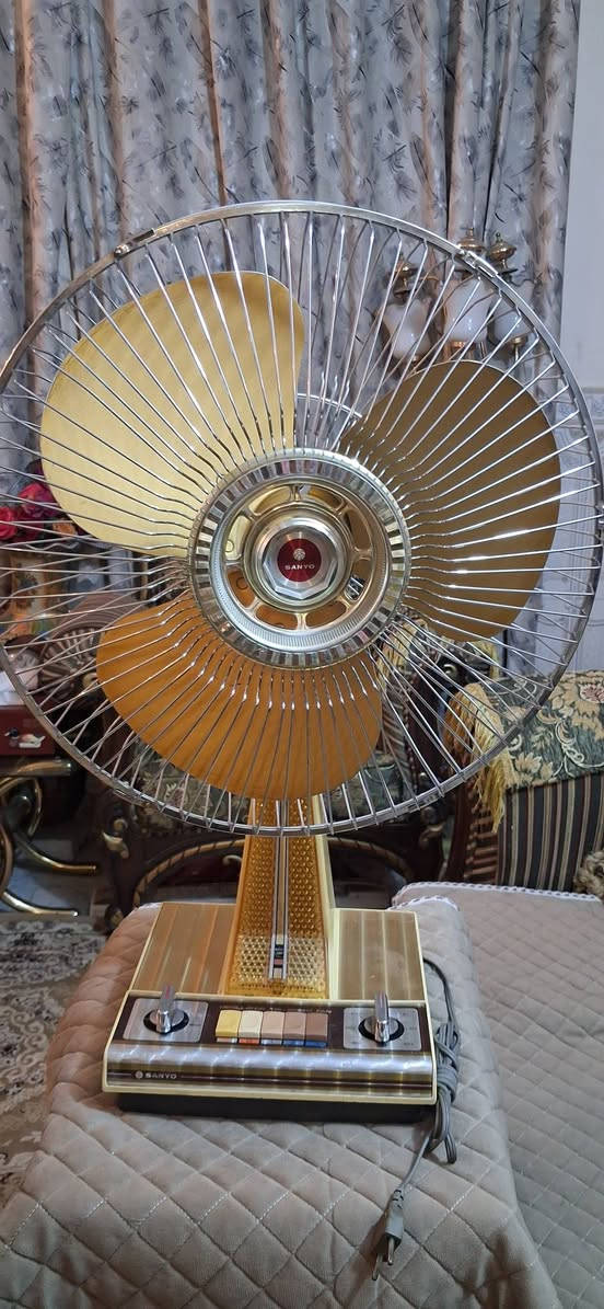 بسم الله الرحمن الرحيم
مراوح سانيو ياباني منظدي وعمودي نظافة عالية جدا استعمال قليل ملفات  بلاديات اصلية  بكلبسات الشركة وايرات وبلكات اصلية السعر خاص يوجد توصيل العنوان بغداد البلديات


**إذا كنت صاحب هذا الإعلان وتريد حذفه لأي سبب، رجاءا أرسل رسالة إلى الدعم الفني**