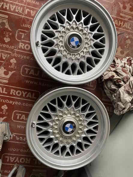 سلام عليكم
للبيع او مراوسه
وياله خليه ختم جيرمني
نظاف  جدد
وياهم طخم تايرات نظاف
سعر 450 بيهم مجال
موصل برطله
***********
