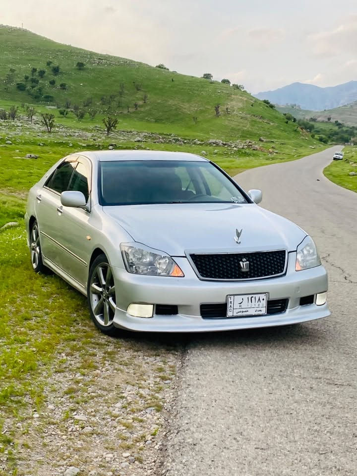 به ناوى خواى گه وره
شاهينه براوه  مؤديل 2007

گير گه وره ى مه كينه بجوك

ناو رەش جلد دوبەی 

3دوو گمه ى سپۆرت 

به صمه ره ساسى 

شاشه و كاميرايه

ساردوو گه رمى ئيش ده كات 

بريكى به سراوه سه خفى شوشه يه 

كؤد كراوه 

كامل مه سروفه شوين رانیە 

تكايه به س فرؤشتنه

بۆ نرخ تیل بکە 

هه مو شتيكم نو سيوه مشته رى نيت باكاتى يه ك نه كرين

ژ..م ***********
