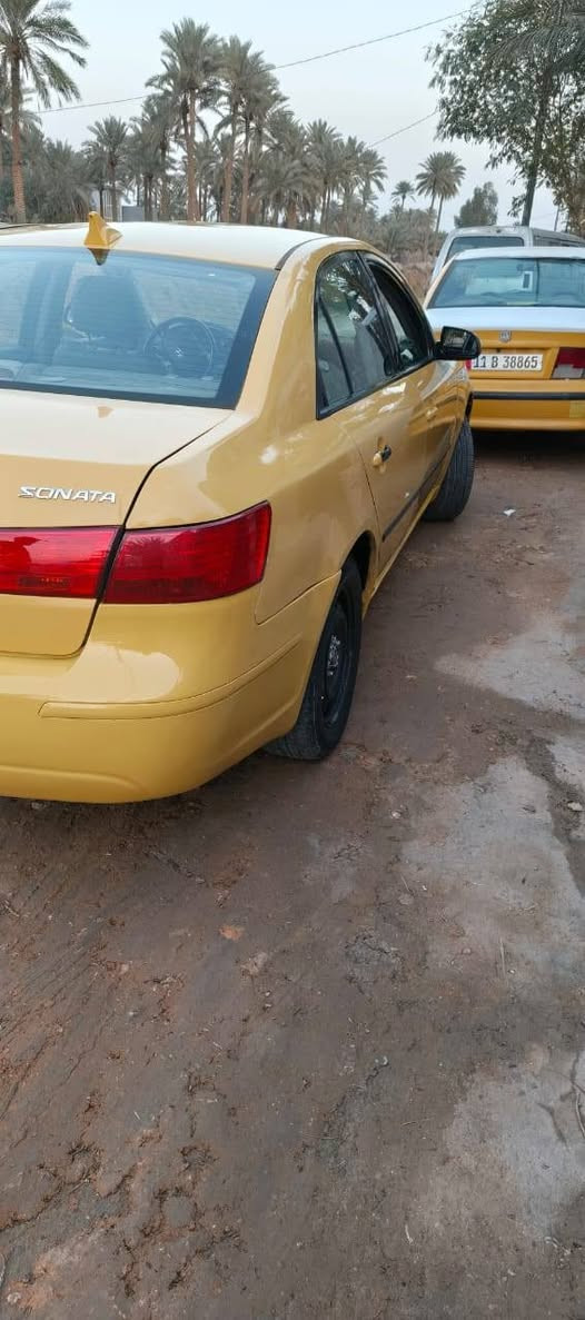 سلام عليكم للبيع سوناتا موديل ٢٠٠٧ محدثه ١٠ سياره جاهزه وخير من الله صبغه جديده مكينه ٢٤٠٠ تبريد تدفئه تخم تاير زنون شاشه رقم بغداد تحويل مباشر مكان السياره بابل سعرها ٧٠ وبيها مجال بسيط رقمي ***********
