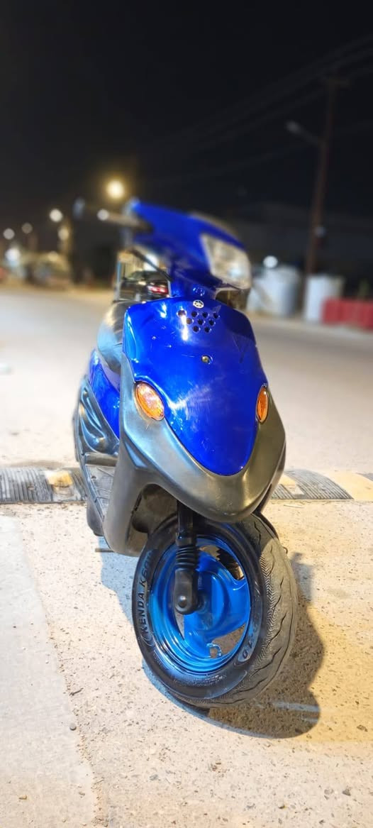 السلام عليكم دراجات للبيع ياماها رمبه كهربائية كله شغله سلف شغال بس  باتري نقصه 550وبيه مجال ***********
