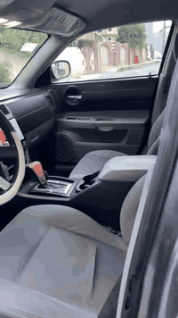 دوج جارجر
2007
محرك 2700
كلين مبيها صبغ 
كيرو ومحرك شرط 
تبريد ثلج
سياره مال بيت مناقصها برغي 
سياره بسمي شرط الوكاله والتحويل 
 السعر 105 وبيها مجال بسيط 
***********
***********
