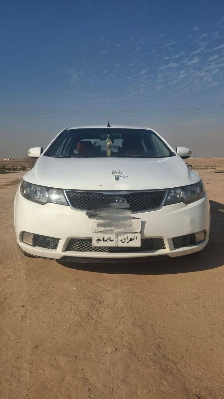 السلام عليكم كيا سيراتو موديل 2010  وارد امريكي للبيع او امراوس مع كورله 2009 او  2010گير 
محرك جديد تخم تاير جديد كهربائيات كله شغاله سياره صبغ ابلادي بيهه چاملغ امامي تبديل والبنيد صبغ تدفئه او تبريد شغال السنويه لغايه شهر السادس 2026 السعر98 او بيهه مجال بسيط للاستفسار الاتصال على الرقم *********** ***********
