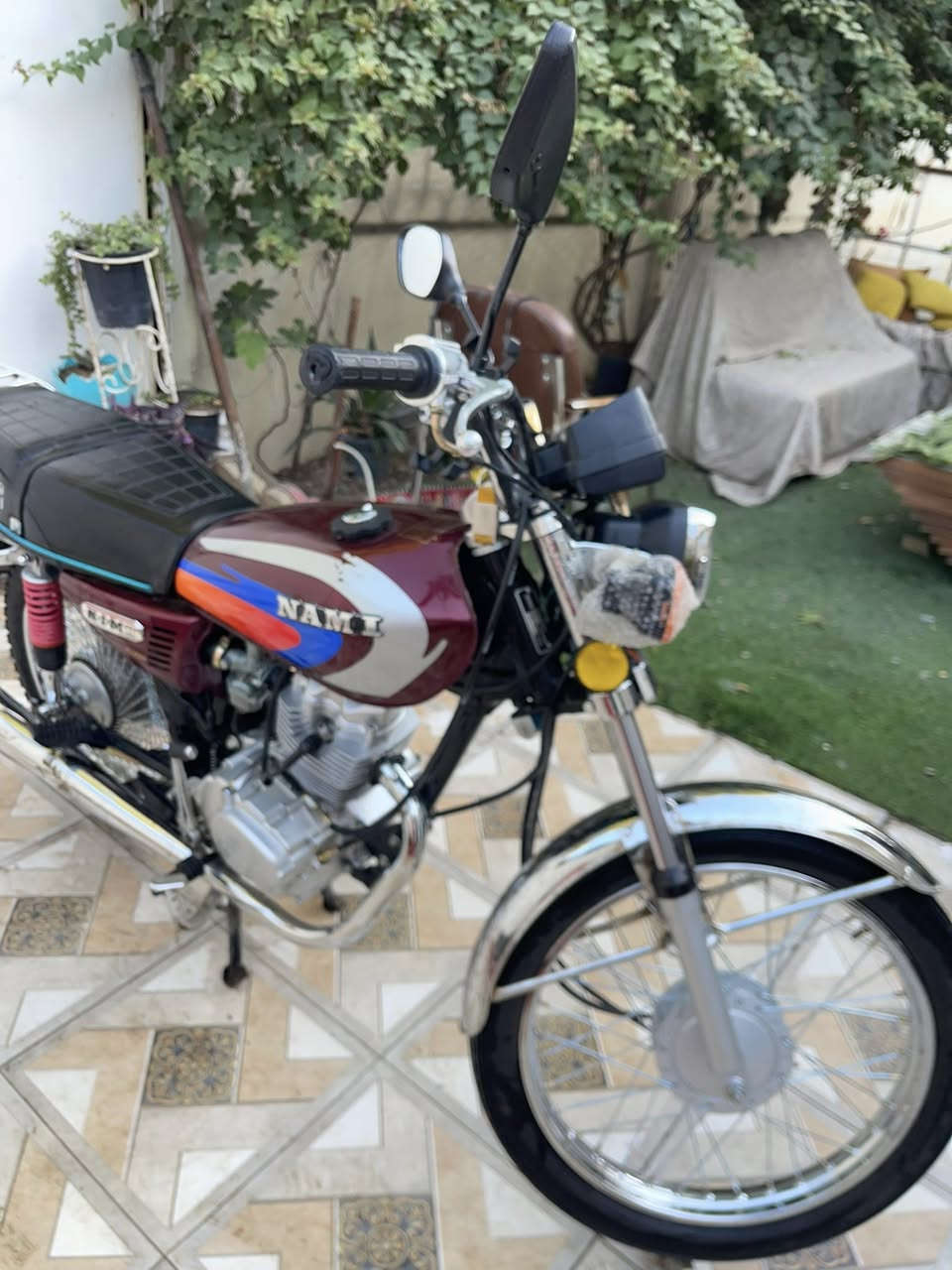 السلام عليكم 
إيراني نامه موديل ٢٥ مكينه نضيفه مفتوحه بدون أوراق بيه مكاتبه دراجه حلوه ونضيفه سعره ٥٠٠ مكاني بغداد العامريه رقم الهاتف ***********
