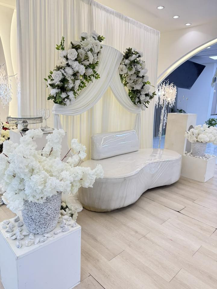 سلام عليكم كوشات للبيع بموديلات مختلفه الاستفسار على الرقم التالي ***********واتساب العنوان  السماوة ويوجد عندي توصيل للمحافظات
