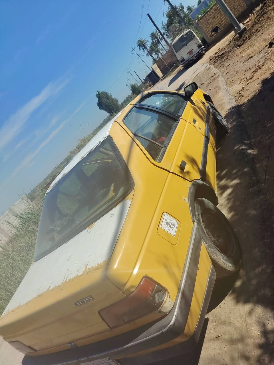 سلام عليكم بيجو 405مديل 10محور كير ومكينه كورله رقم نجف تخم تاير جديد باتري جديد تبريد شغال السعر 25وبيه مجال مكاني بابل قرب المعارض طريق النجف ***********
