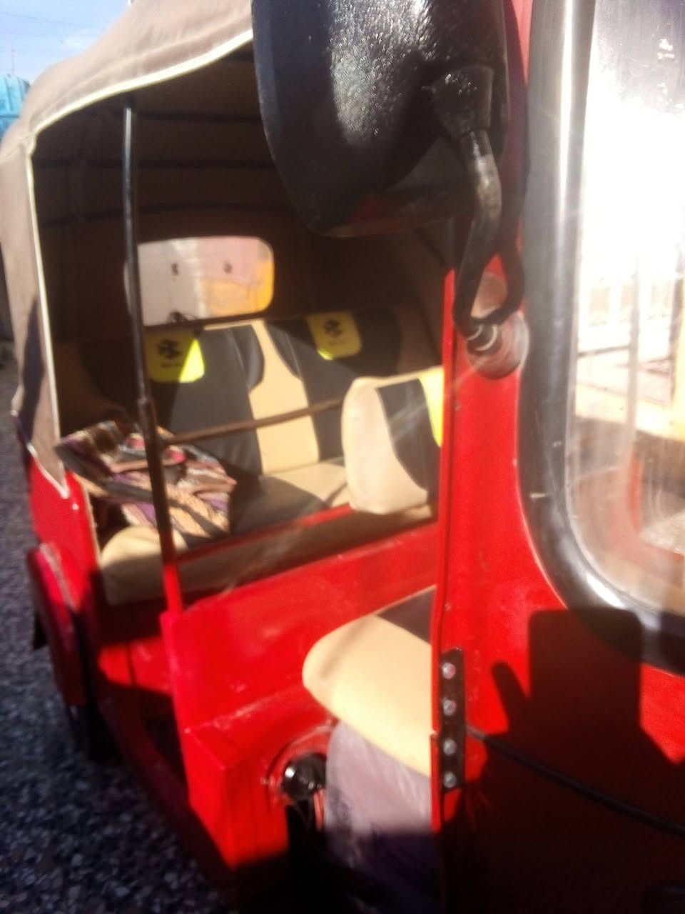 السلام عليكم 
تكتك موديل 17 شهر 12 رقمه سنويه انكليزي
راعيها جيرانه بسمه المكان سبع قصور شارع قاسم الوكيل الرقم الهاتف ***********
