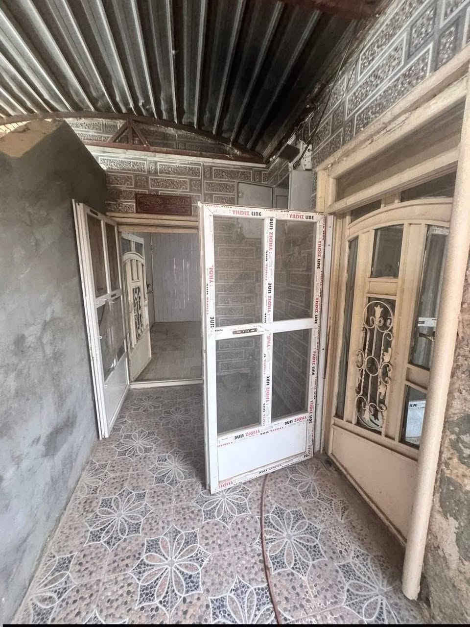 #دار_للايجار العنوان 📍 ام الخيل ثالثه قرب مدرسه الشعاع 
يحتوي ع غرفتين وصاله ومطبخ وصحيات وستقبال 
 #للاستفسار 
او مراسله الصفحة أو واتساب او الاتصال ع الأرقام التأليه 
   ***********
https://wa.me/message/54I3LYHRG7YFG1
#العفلوگي_للعقار_اكبر_بيج_عقارات_في_الديوانية
#بيت #دار #عقار #ارض #الديوانية
