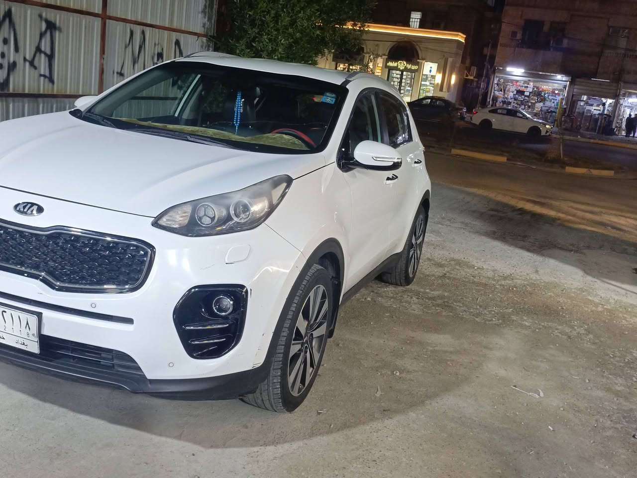 السلام عليكم
سبورتج خليجي 2018
مكاني بغداد
رقم بغداد
عداد المسافة 124
محرك 2000 دوش 
بصمة تشغيل + ابواب
اشاير بلمري+ مري شفط
لدات نهاري
حساس امامي خلفي
كاميرة
فول تحكم ستيرن
3 انظمة قيادة
زراكات لايتات
اوتو هولد
قطعتين تبريد

السعر 182 ورقة
رقم الهاتف ‏‪***********‬‏
