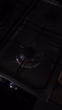 السلام عليكم طباخ للبيع فريش مصري  اصلي
السعر 225 وبي مجال
المكان :الدوانيه
رقم: ***********
