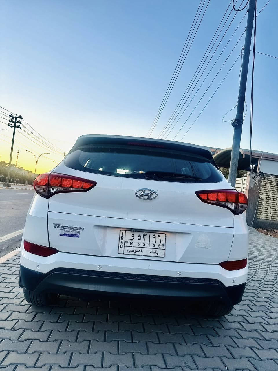 � للبيع هيونداي توسان 2017
السيارة مكفولة من أي ضربة، فحص كامل ومضمون.

🔹 الموديل: 2017

🔹 الأوراق: أصوليات كاملة + تسجيل نظامي

🔹 الحالة: نظيفة جدًا، استعمال شخصي

🔹 المكينة والكير: مكفولات 100%

🔹 التبريد: بارد جدًا (ثلاجة مو سيارة)

🔹 الجاملغ: نظيف، بيه بارد قليل ما مبين اصلا بصوب السايق فقط

🔹 التايرات: جديدة

🔹 الحدادية: جديدة

🔹 الدواخل: نظيفة ومرتبة

🔹 السيارة ما محتاجة شي غير تركب وتمشي

💰 السعر 185$ قابل للنقاش

المكان النجف الاشرف 

📞 التواصل خاص أو اتصال

‭٠٧٨٨ ٢٩٤ ٦٣٥٨
