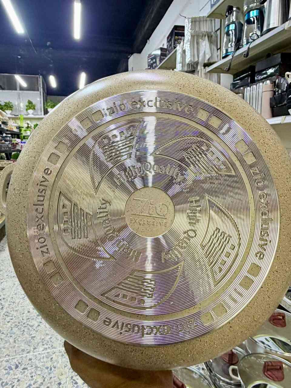 جداري زيو الأصلي مفرد متوفر  الان مجمع إسطنبول خانقين مقابل معمل النسيج مجاور دلسوز البزاز لا يوجد توصيل مفتحين من 2 إلى 12 مساء


**إذا كنت صاحب هذا الإعلان وتريد حذفه لأي سبب، رجاءا أرسل رسالة إلى الدعم الفني**